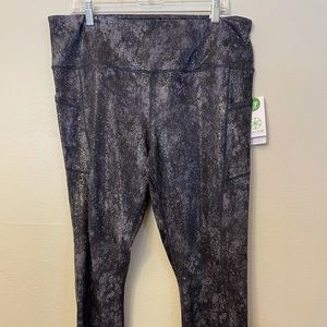 NWT Gaiam leggings